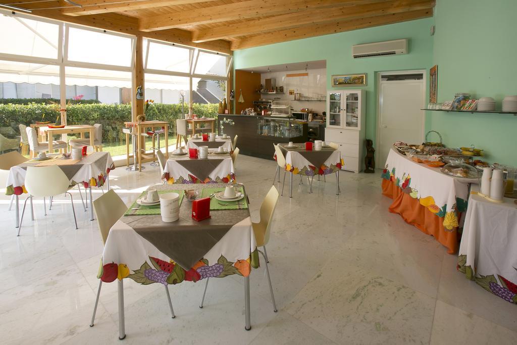 Hotel Vila Bahia Numana Eksteriør billede
